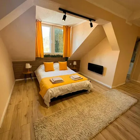 Apartment Sa Citycenter - Near Airport Shuttle Bus Station *